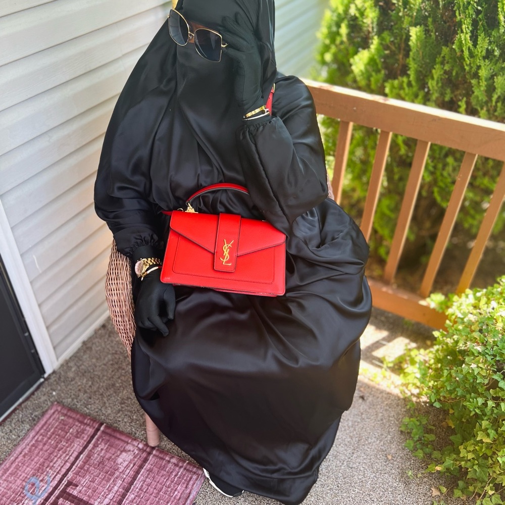 Black Satin Jilbab with attached Niqab W/scrunch elastic sleeves